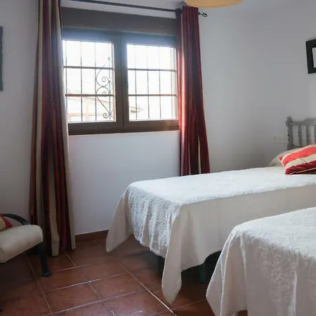 Candiles بيت للعطل